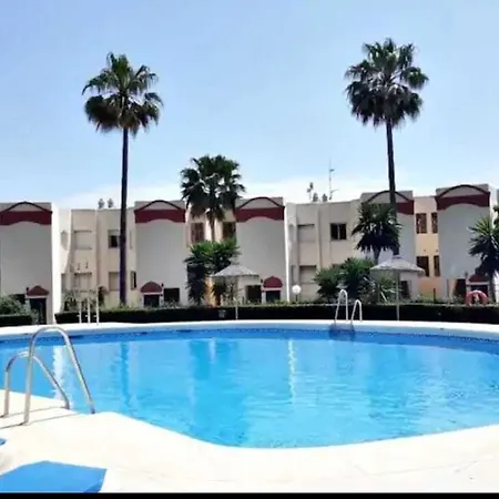Апартаменты Cozy With Sea Views *